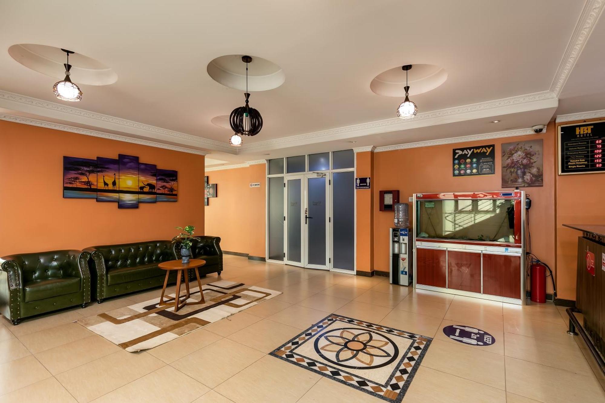 Russell Hotel Кампала Экстерьер фото