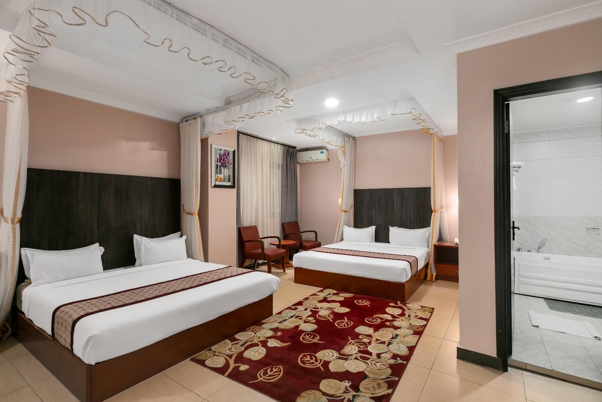 Russell Hotel Кампала Экстерьер фото