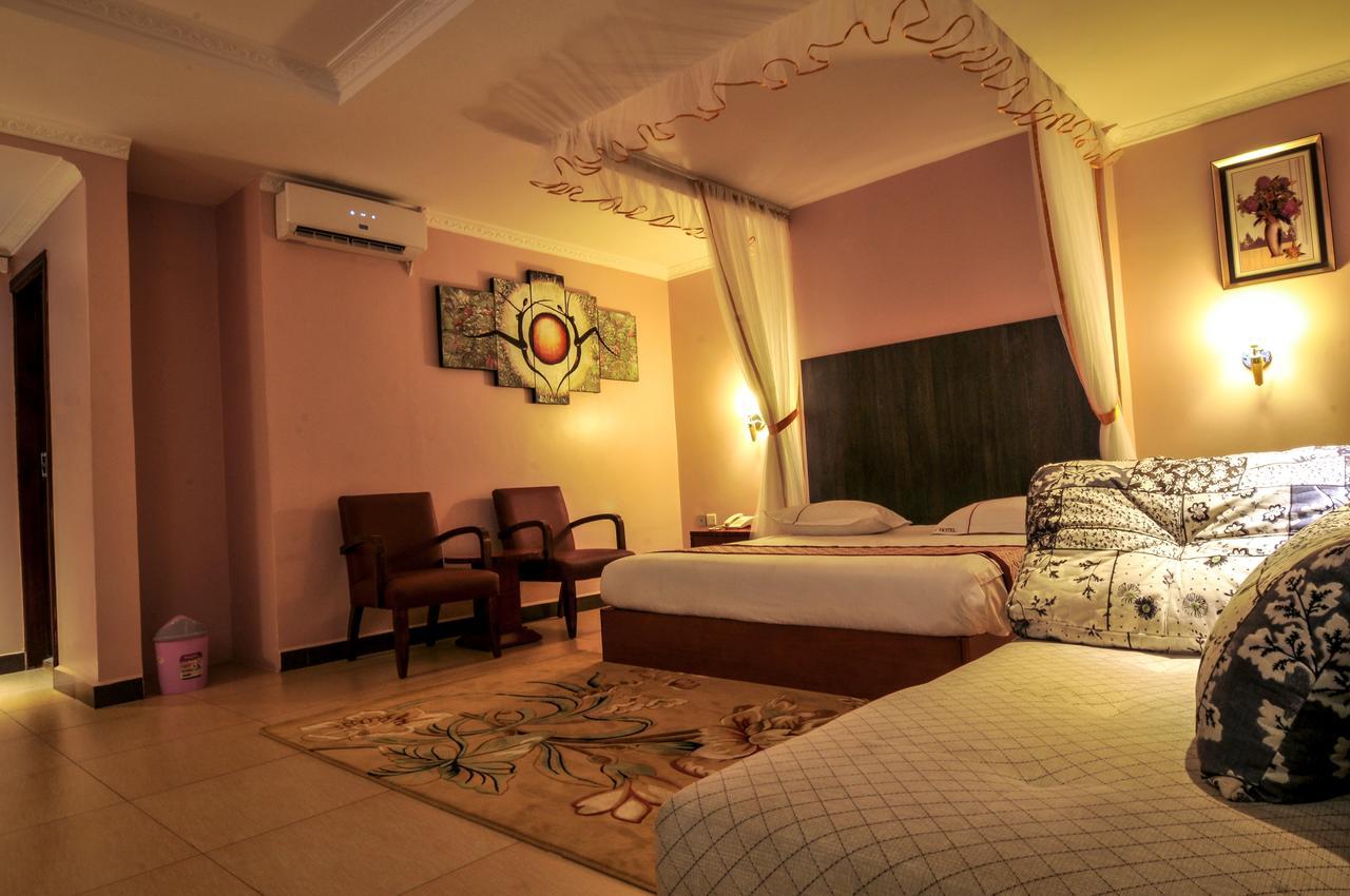 Russell Hotel Кампала Экстерьер фото