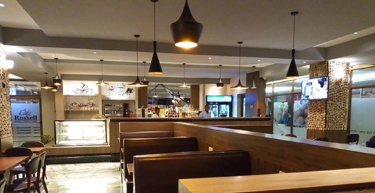 Russell Hotel Кампала Экстерьер фото