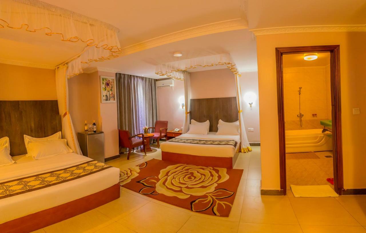 Russell Hotel Кампала Экстерьер фото